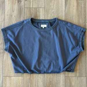 Cropped short sleeve pull over